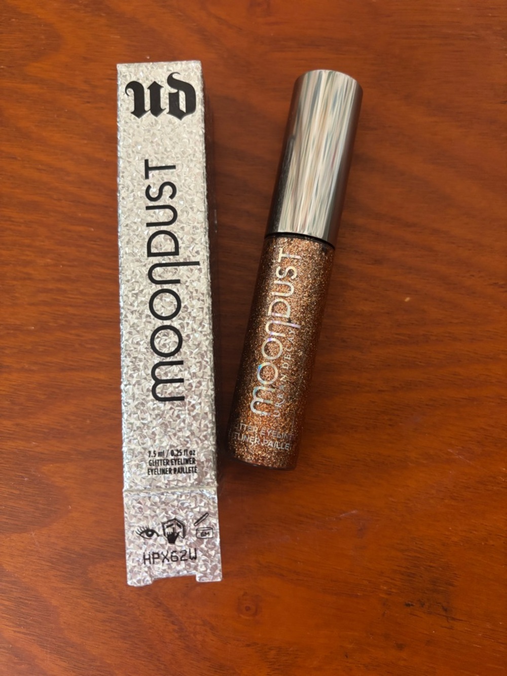 Glitter Eyeliner